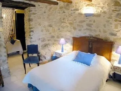 Hameau De 3*