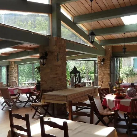 Hameau De 호텔 3*